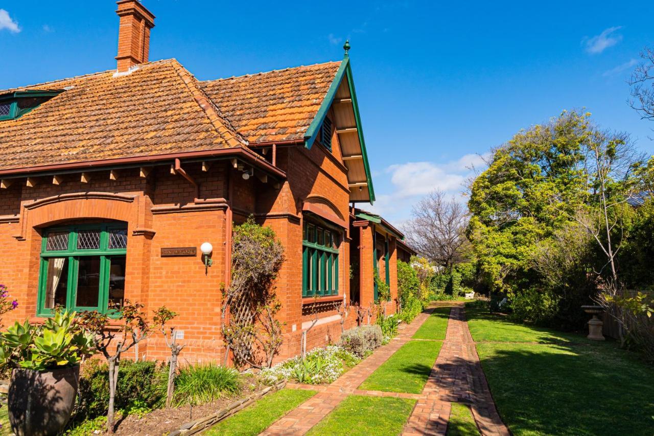 Bed and Breakfast Buxton Manor Аделаида Экстерьер фото