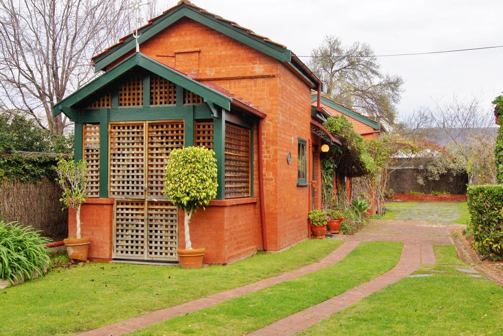Bed and Breakfast Buxton Manor Аделаида Экстерьер фото
